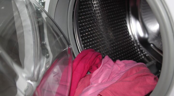 how to clean an LG washing machin