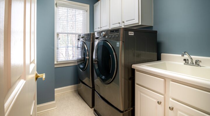 how to clean electrolux washing machine